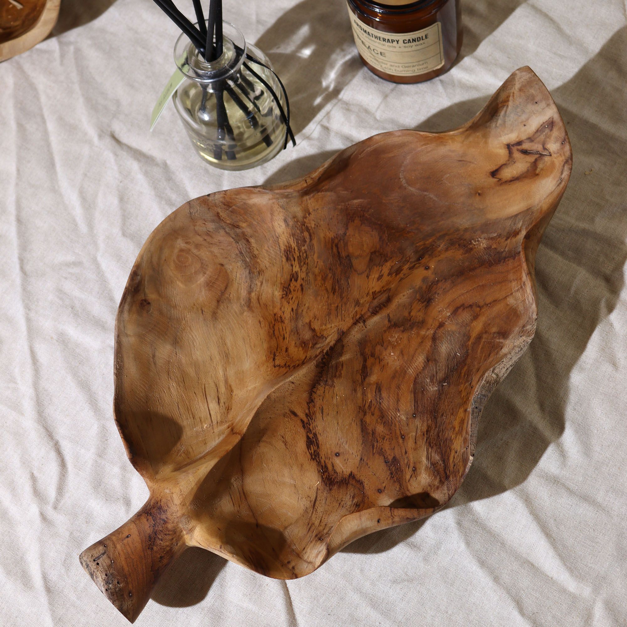 Frutero grande de madera de teca en forma de hoja - 40x24x5cm - Imagen 3