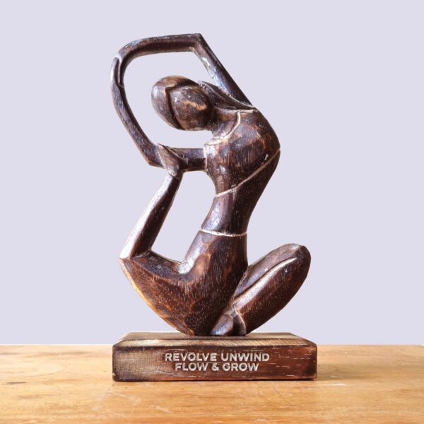 Yoga Mujer de Madera - Antigua - Girar Desenrollar - Fluir y Crecer - Imagen 2