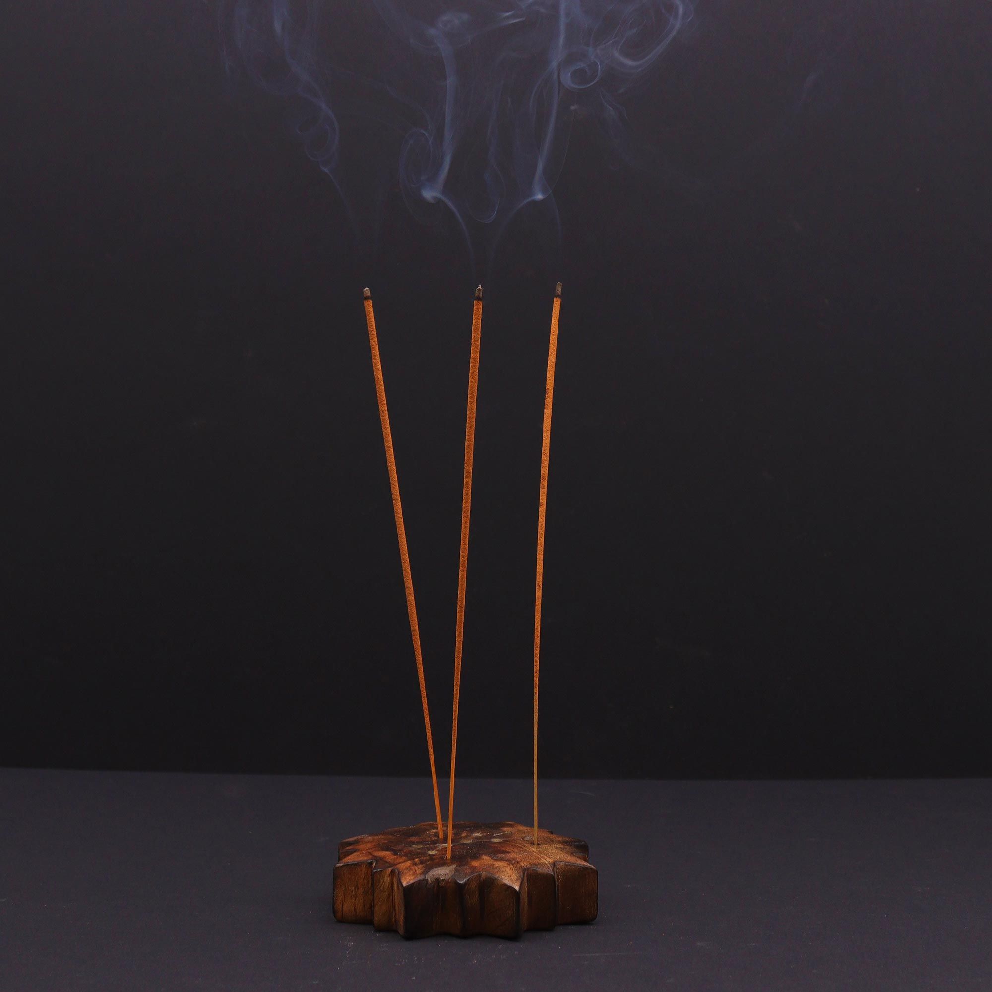 Quemador de incienso con signos del zodíaco de latón grabado - Sol - Imagen 15