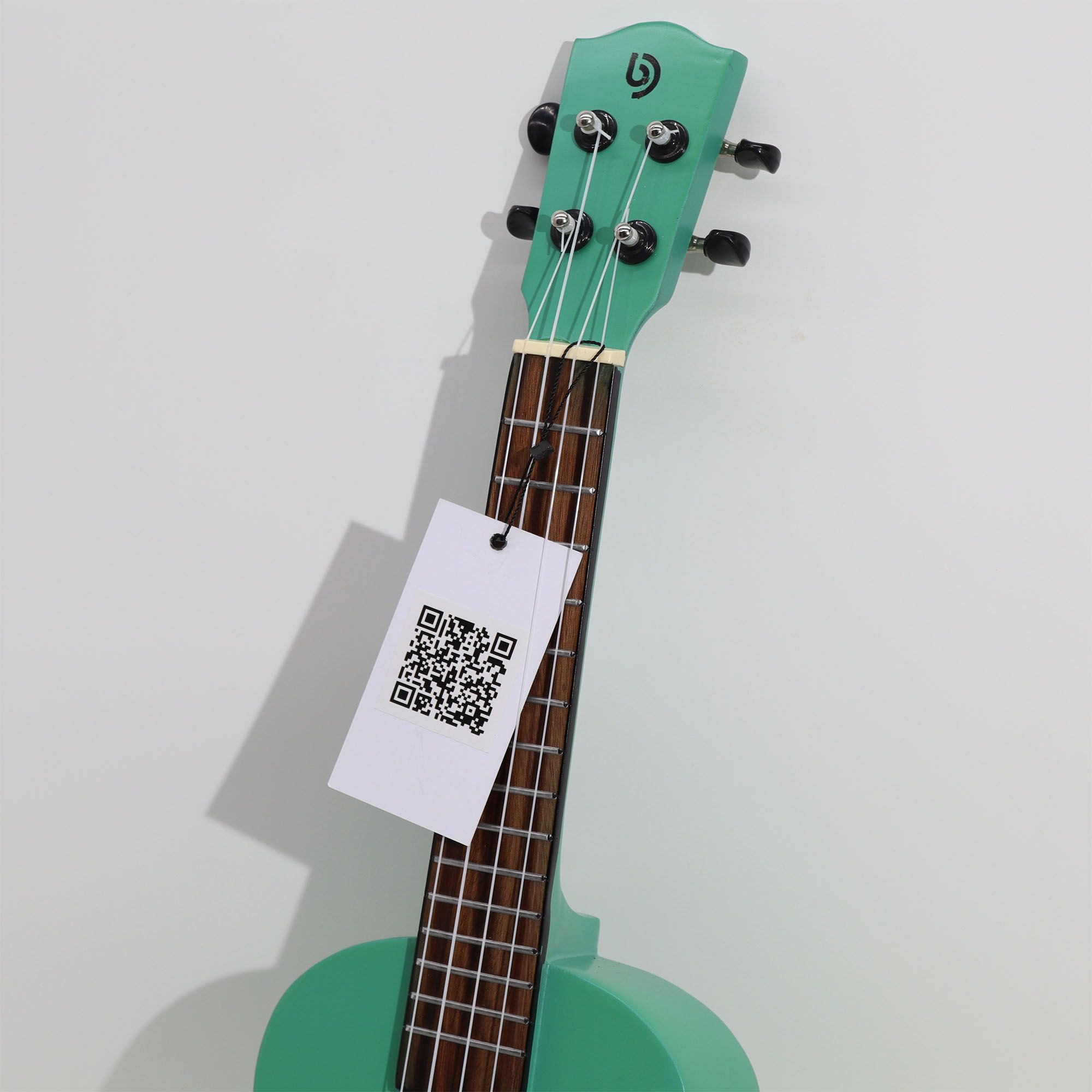 Ukelele Artesanal - Acabado Natural Clásico (4 Cuerdas) - Imagen 4