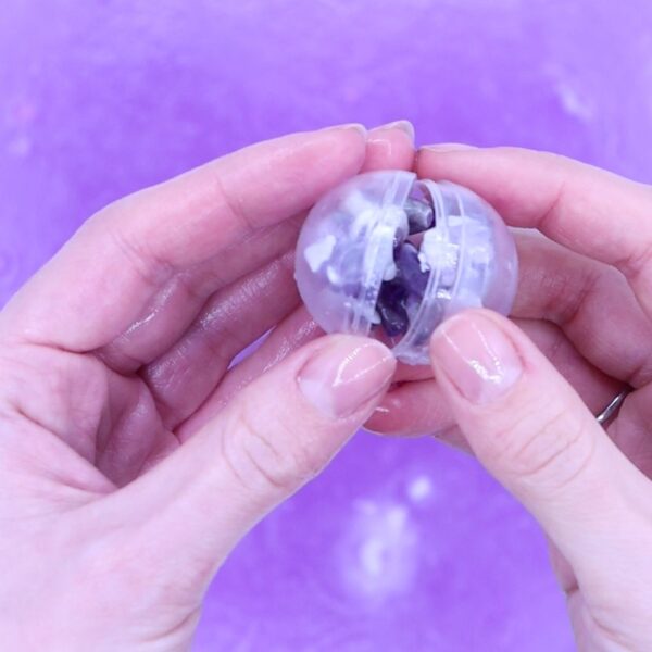 Bomba de baño con pulsera de gemas de cuarzo rosa - Imagen 9