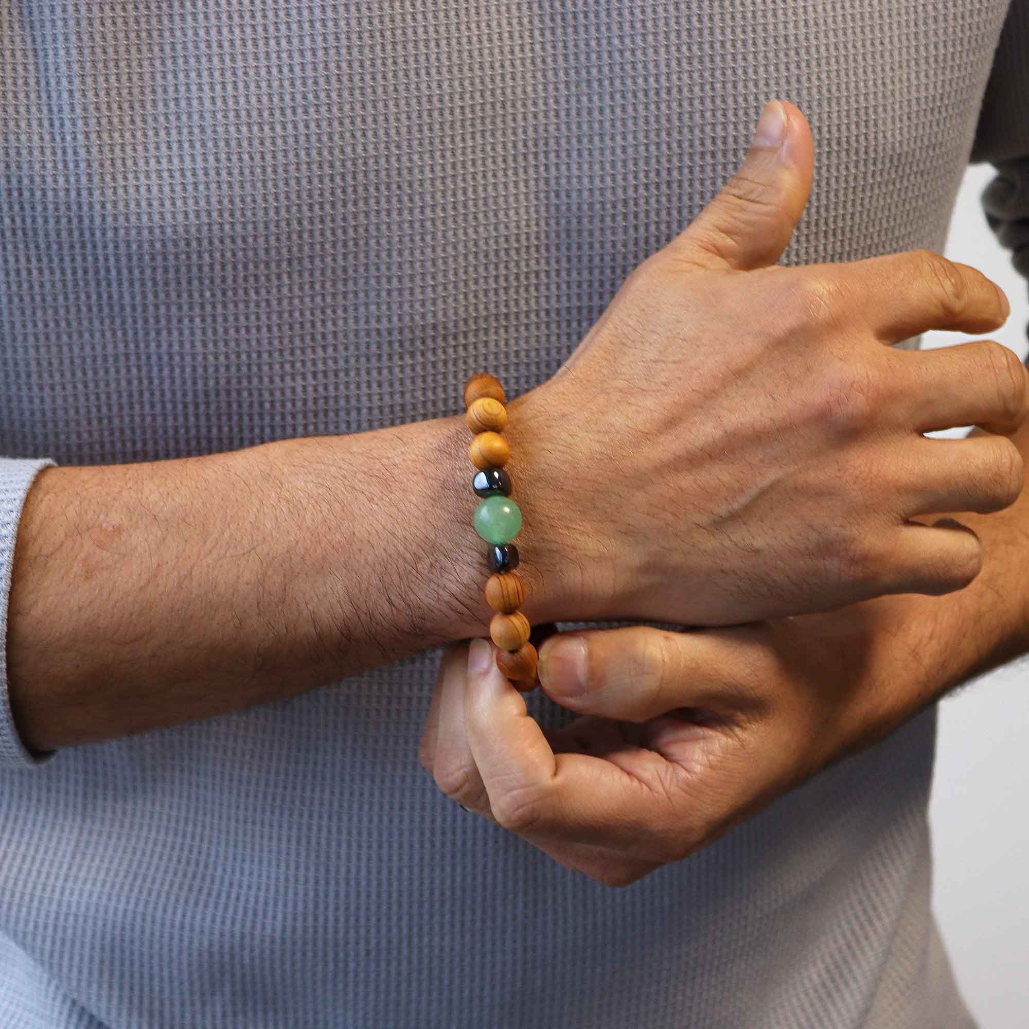 Pulsera de Cedro - Chakra Sacro - Aventurina Verde - Imagen 3