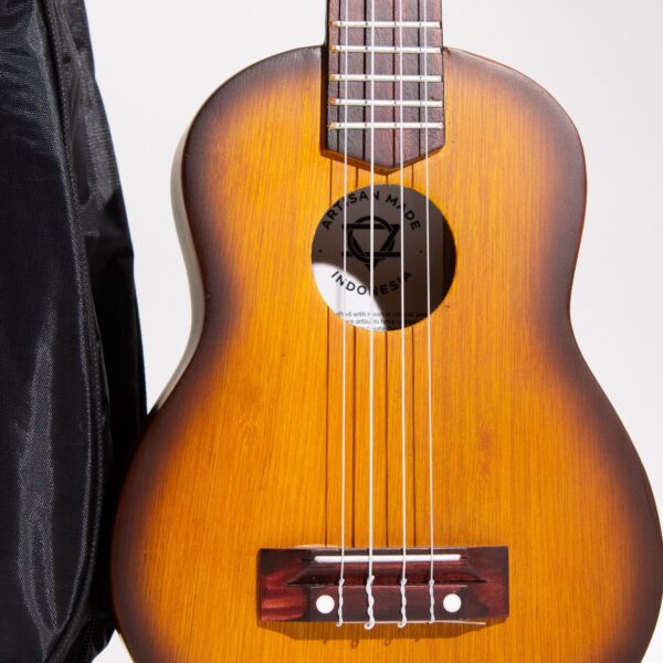 Ukelele Artesanal - Acabado Sunburst Naranja (4 Cuerdas) - Imagen 3