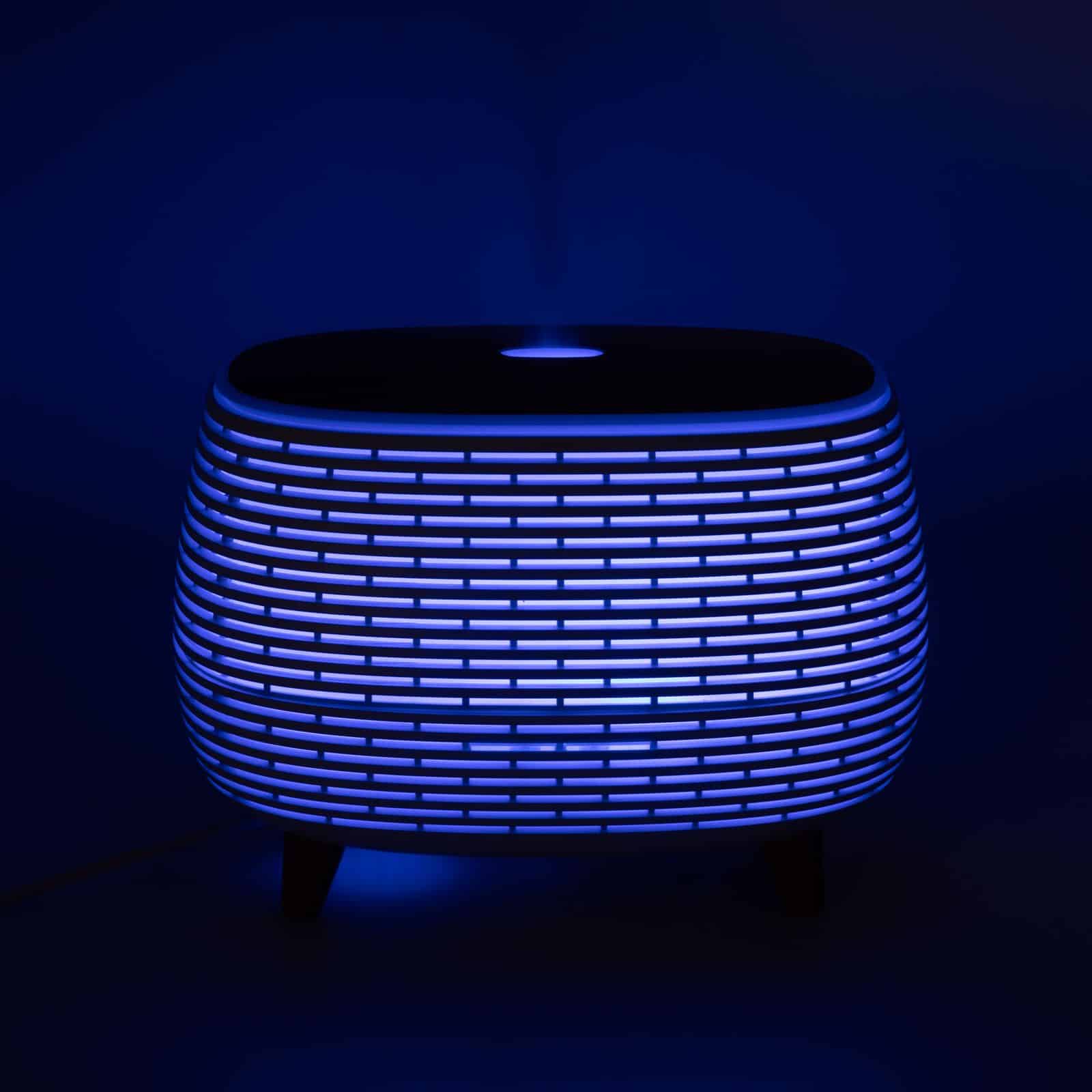 Aromaterapia Futurista con estrías - USB - Cambio de color - Control remoto - Imagen 8