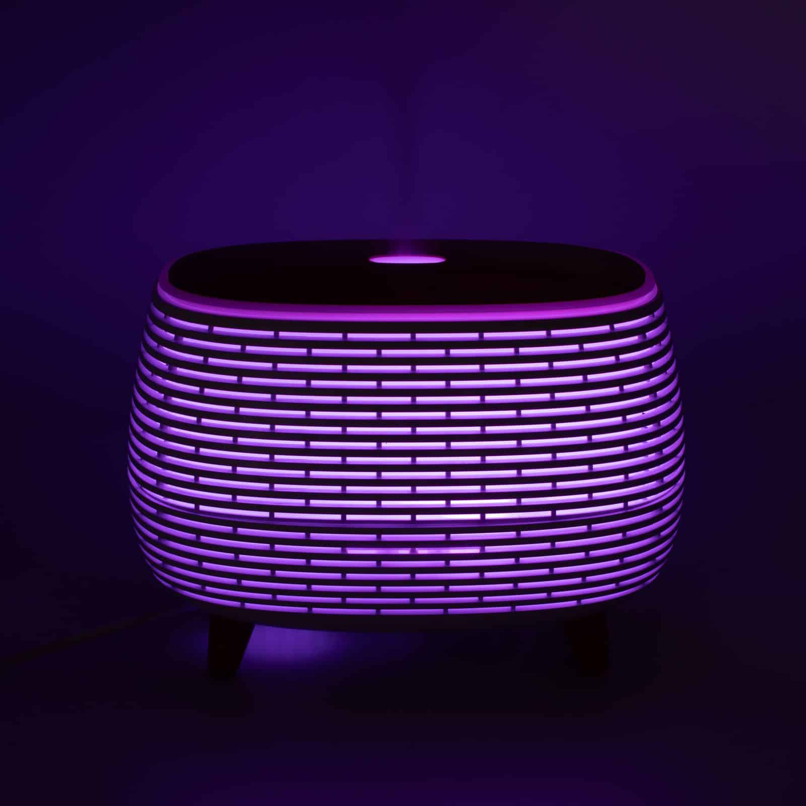 Aromaterapia Futurista con estrías - USB - Cambio de color - Control remoto - Imagen 14