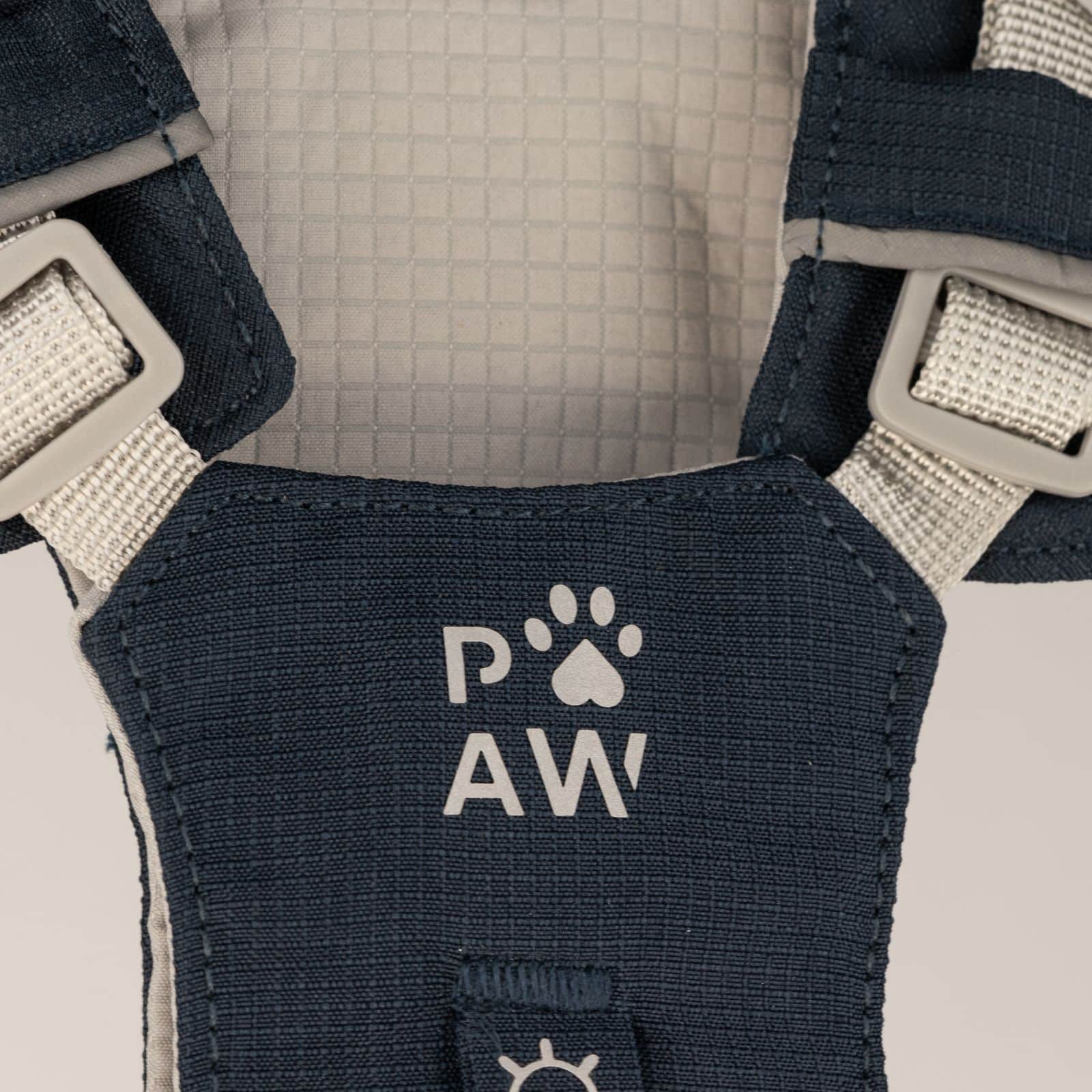 PAW - XS (2-4 kg) Arnés de paso para perros Guardian con malla reflectante - Rock Grey - Black Obsidian Charm - Imagen 10