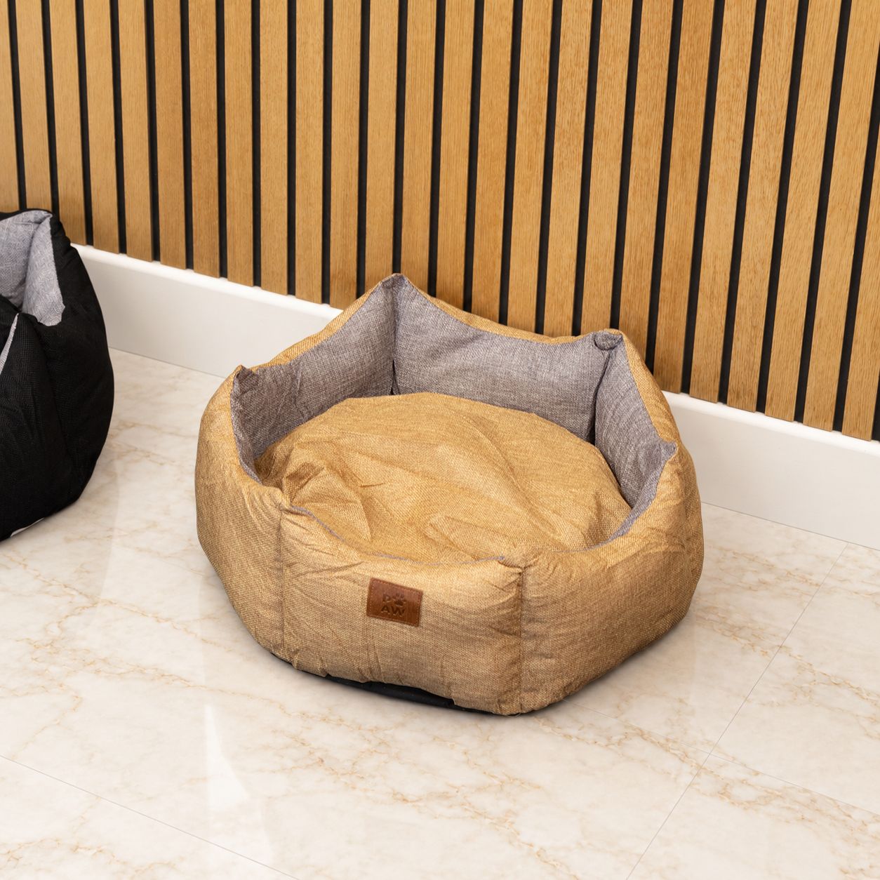 Cama para mascotas – Mediana Corona Real – Arena y Gris – 50 × 50 × 26 cm - Imagen 3